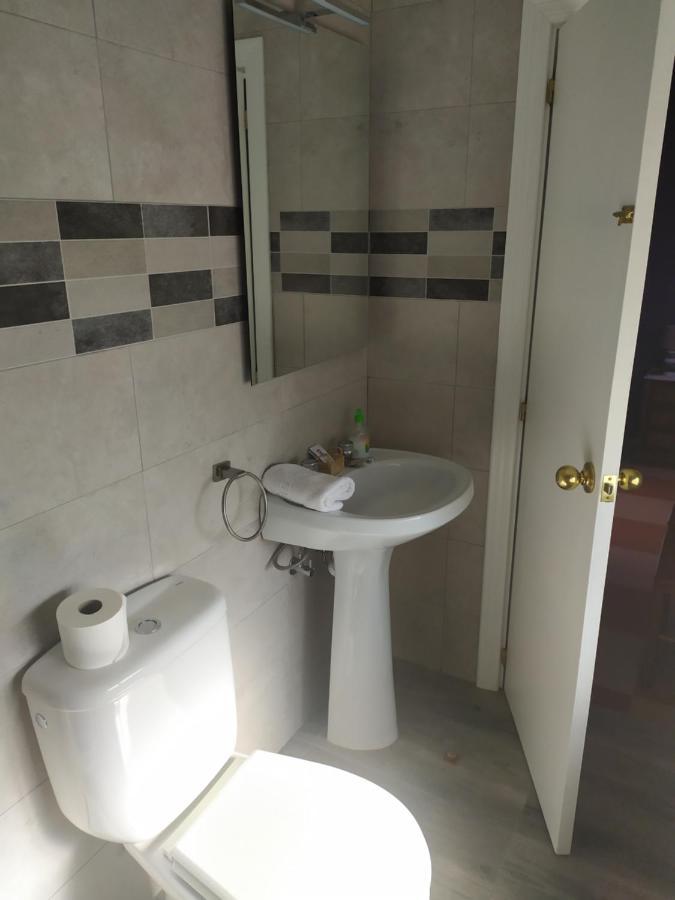 Hostal Andalucia De Arcos Аркос-де-ла-Фронтера Екстер'єр фото